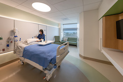 Rockfon_CA-TarzanaMedCtr_JamesSteinkamp_web7.jpg