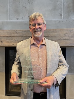 1OGMA-LifetimeAward_SteveGusterson_web.jpg