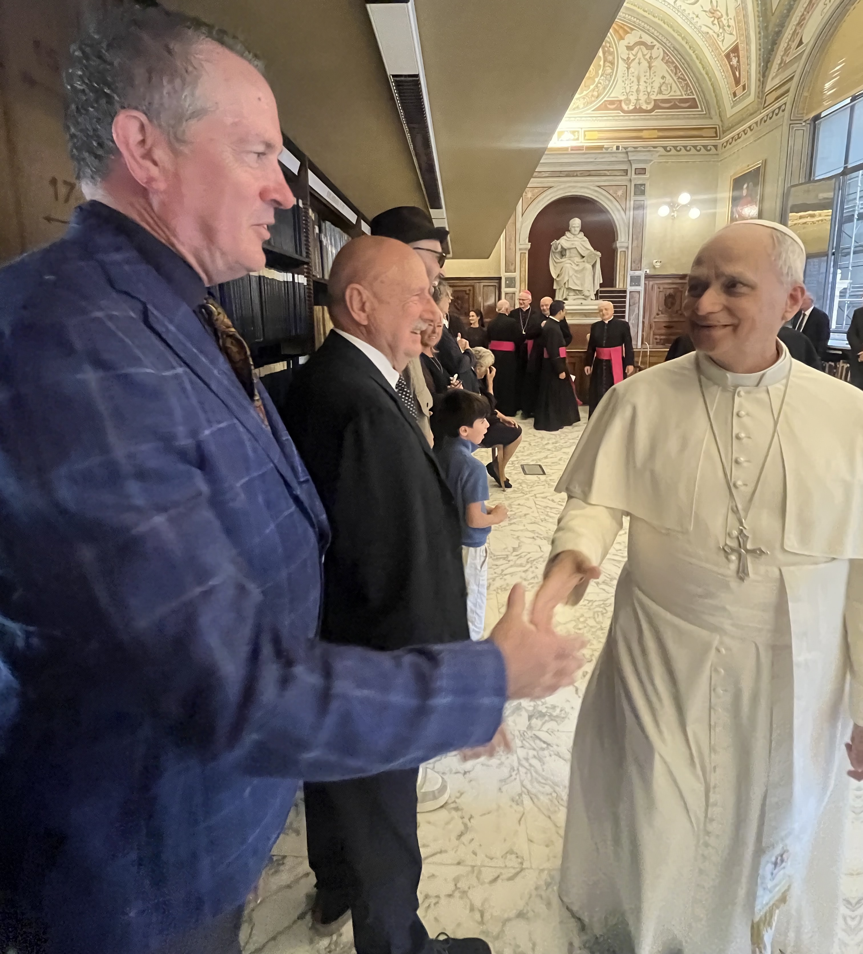 BillMoran-Meets-PopeLeoXIV_photoCarolMoran_crop.jpeg