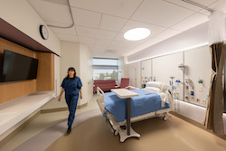 Rockfon_CA-TarzanaMedCtr_JamesSteinkamp_web5.jpg
